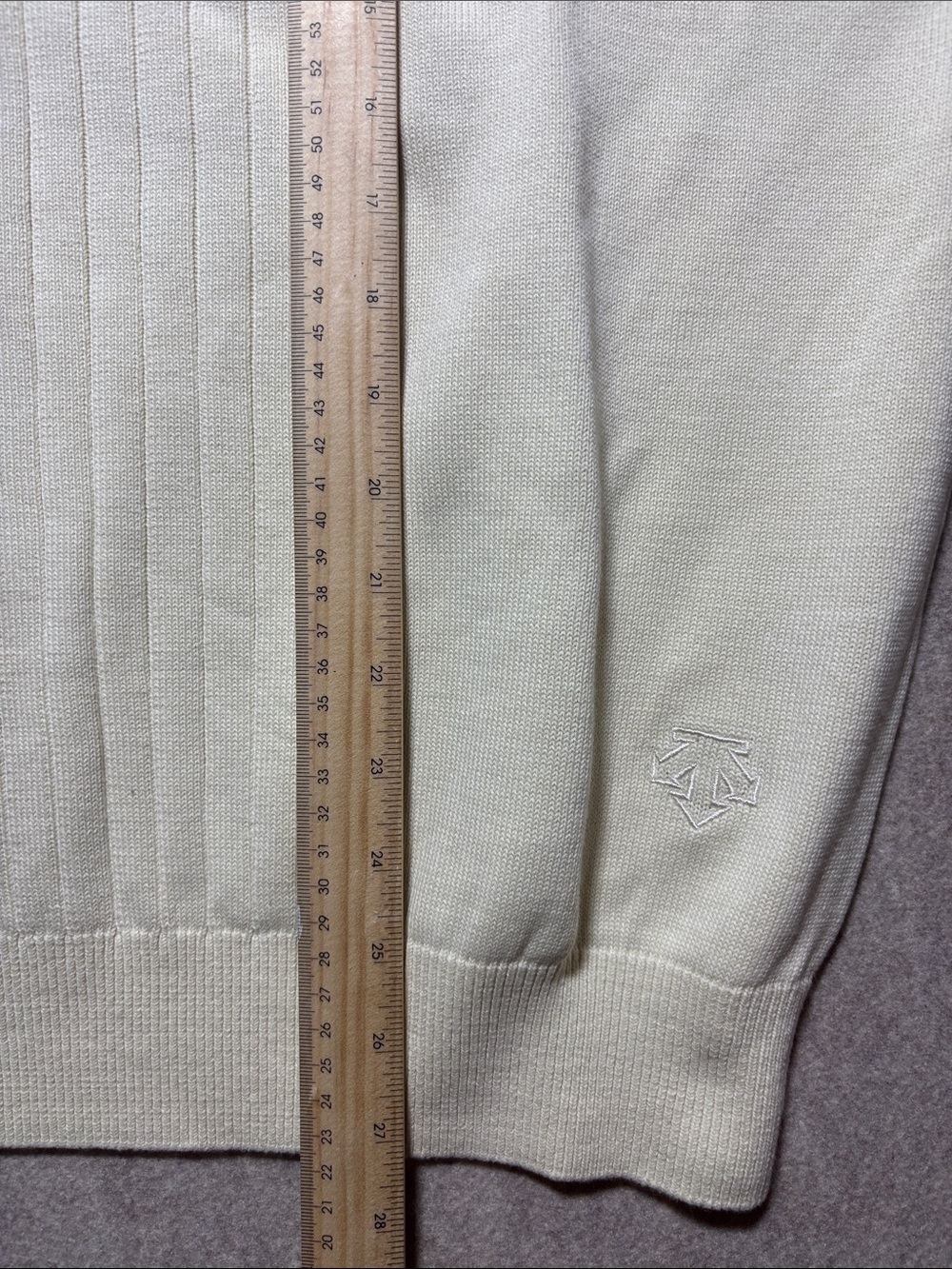 Descente international collection Men's Cream100% Cotton sweater vest SizeXL(10) - Picture 5 of 7